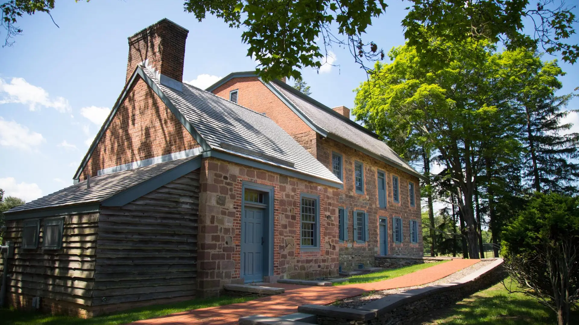 Enjoy and Recreation at Christopher Columbus Park in Passaic, NJ